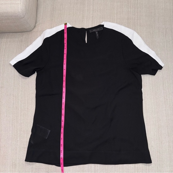 BCBGMaxAzria Black Cutout Back Short Sleeve Blouse - Picture 7 of 9